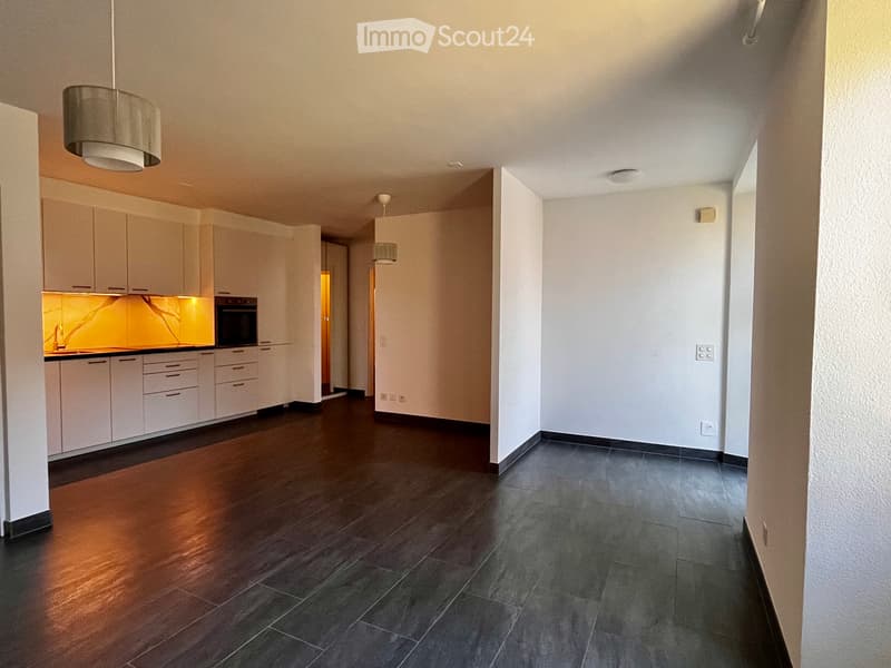 2.5 rooms with independent entrance, garden and parking space (2)