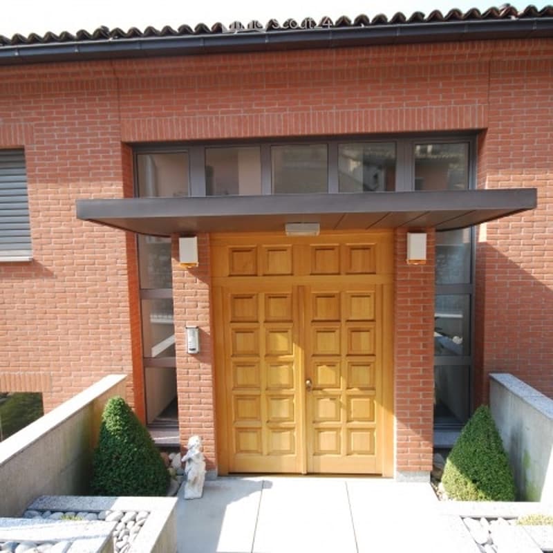 Elegant apartment 4.5 (3)