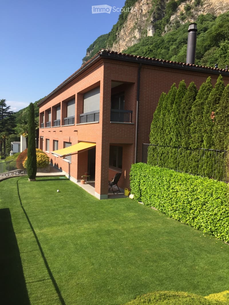 Elegant apartment 4.5 (2)
