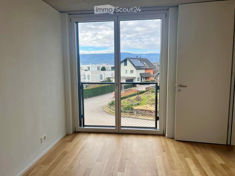 Moderne 4.5-Zimmer-Wohnung mit Weitblick (10)