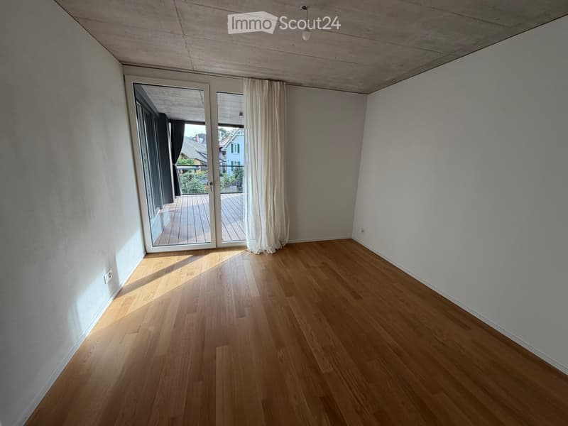 Moderne 4.5-Zimmer-Wohnung mit Weitblick (9)