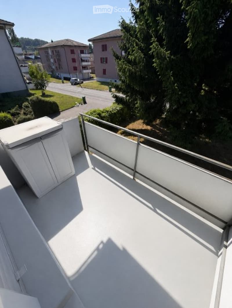 Bright 2.5-room apartment with balcony and parking space - 01.10.26 (4)