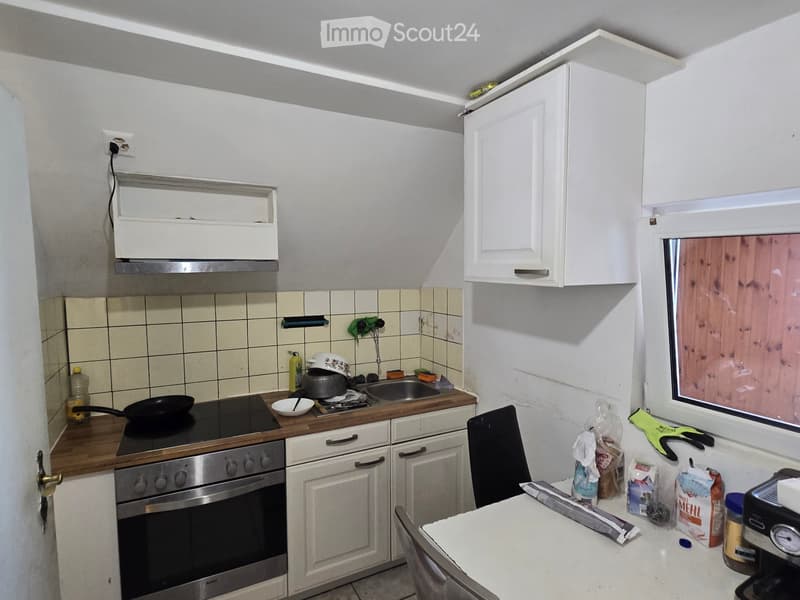 3-family house with 2 spacious attic rooms and hobby room (5)