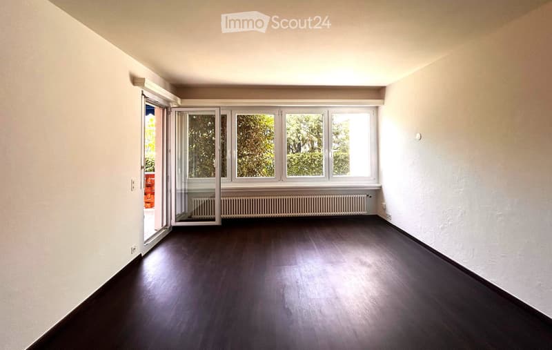 Affascinante appartamento di 3 locali con balcone e vista (3)