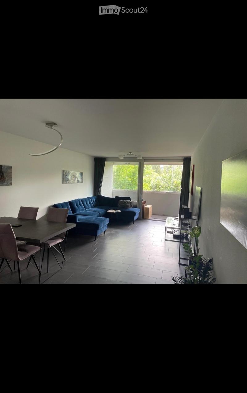 Geräumiges Zimmer mit eigenem Badezimmer in moderner Wohnung (5)