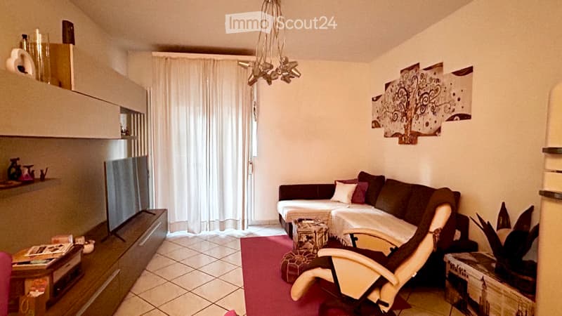 Appartement trois pièces avec garage et place de parking Lugano (1)