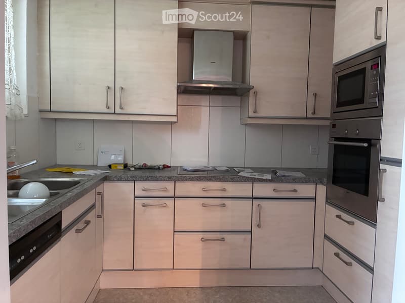 Bright shared apartment room in a newly founded 3-person shared apartment in Neuheim ZG (4)