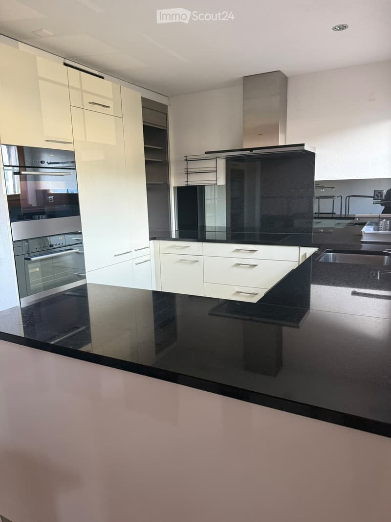 familienfreundliche 4.5 Zimmer Wohnung im gemütlichen Saland (2)