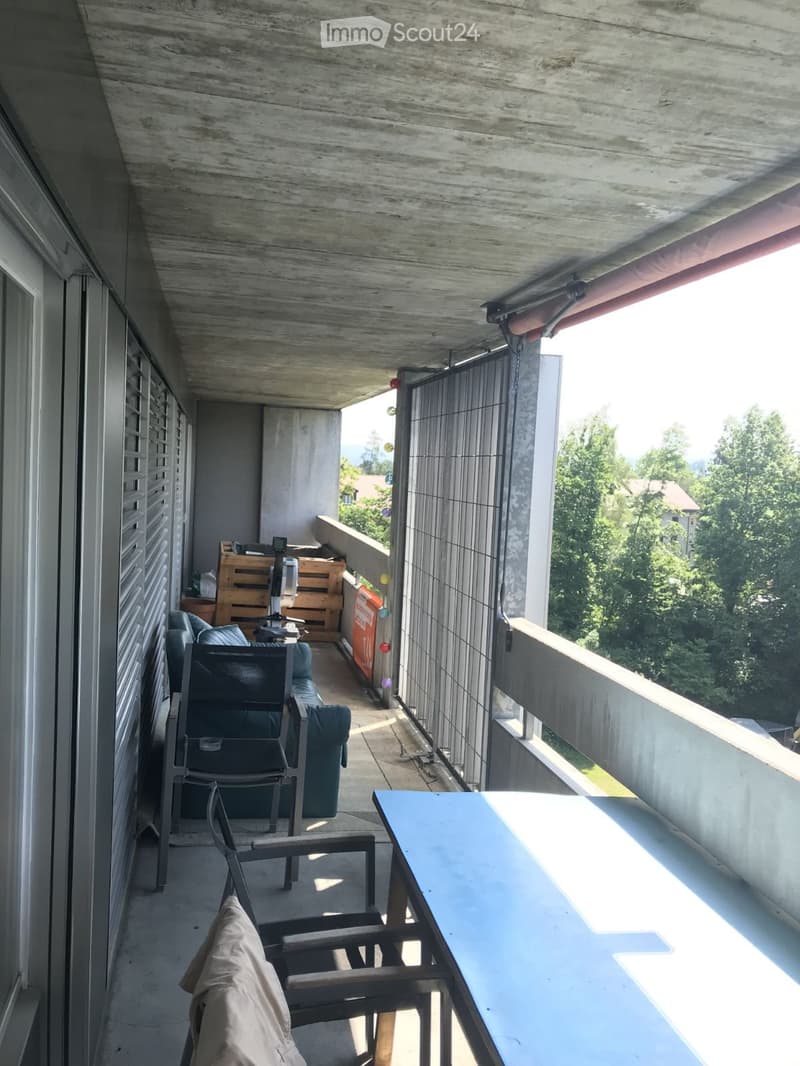 Geräumige, erschwingliche 4.5-Zimmer Wohnung in Bern (3)