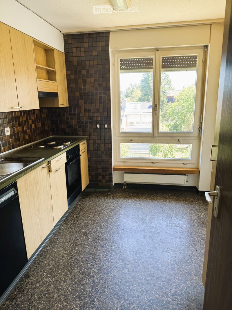 3.5-Zimmer-Wohnung mit Balkon  befristet bis 31.08.2027 (5)