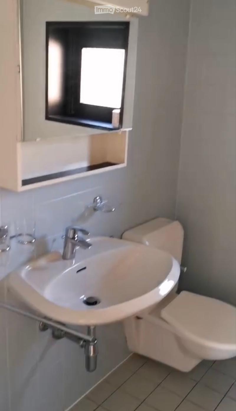 Appartement de trois pièces rénové à Balerna, PARKING INCLUS (5)