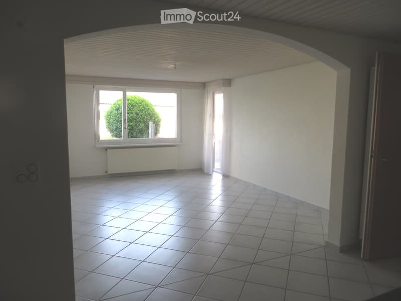 Appartamento con giardino e grande area di seduta & casa giardino vetrata a sud (2)