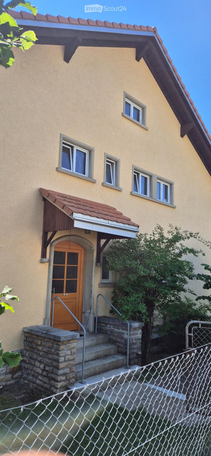 Grande casa in vendita a La Chaux-de-Fonds (4)