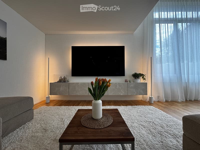 Befristet, möbliert: 4.5-Zimmer-Maisonette in Uster (2)