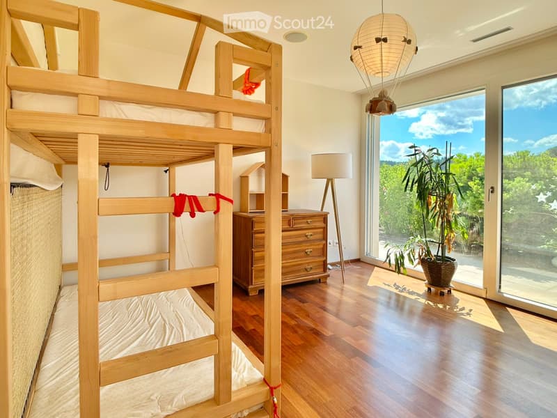 Einziehen und wohlfühlen: 170 m² Gartenwohnung in Stallikon (10)