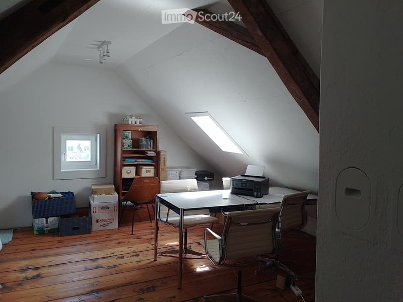 Renovated old building apartment in Wollishofen (5)