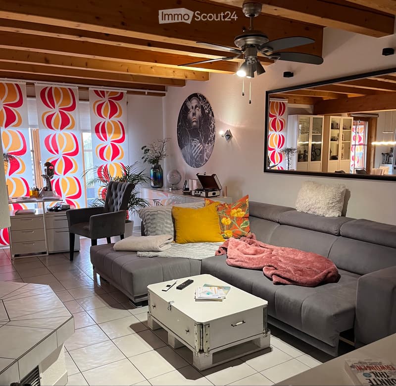 Grande chambre meublée avec balcon en colocation (3)