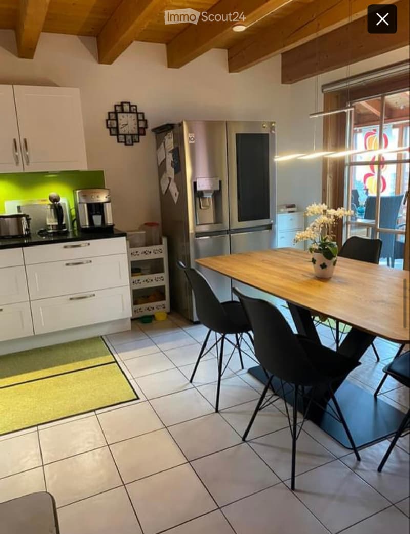 Grande chambre meublée avec balcon en colocation (4)