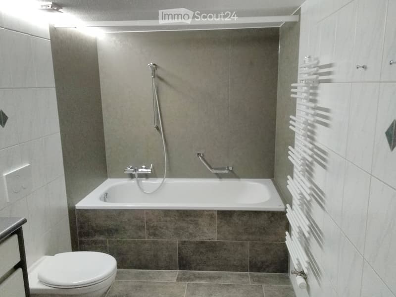 5.5 - Zimmer - Wohnung in Bauernhaus (EG) (5)
