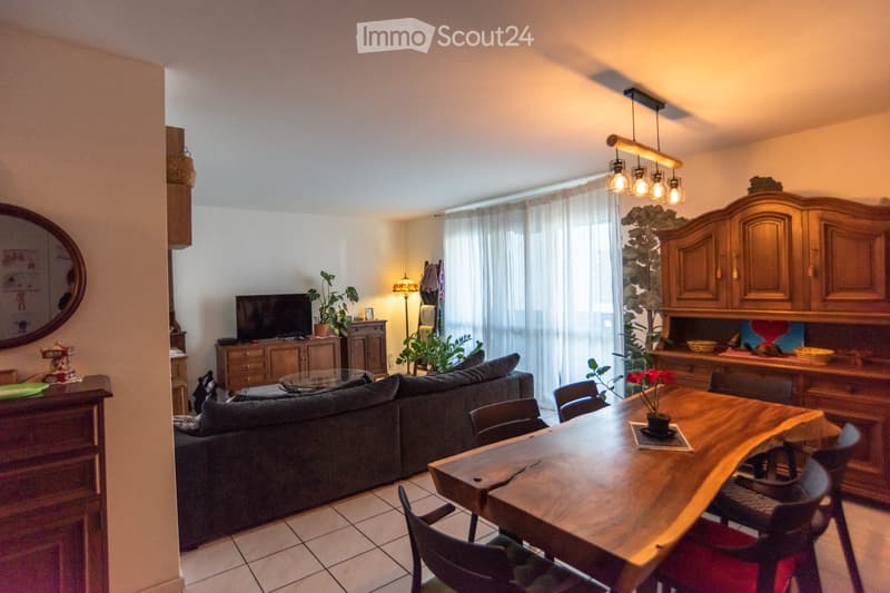 Helles 4.5-Zimmer-Apartment in strategischer Lage (4)