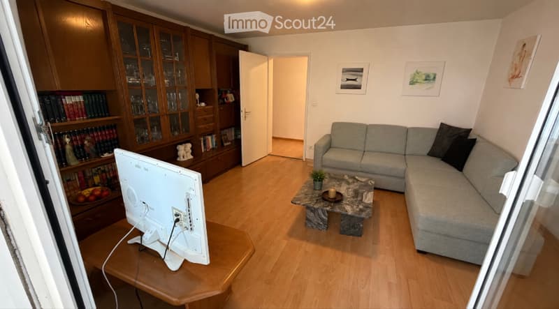 Tenant wanted for 4-room apartment (2)