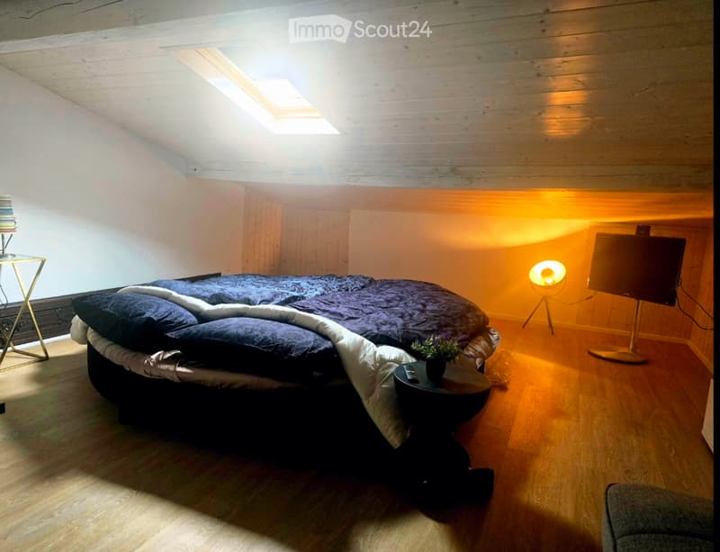 Bezaubernde Dachgeschosswohnung eingerichtet, romantisches und modernes Refugium (1)