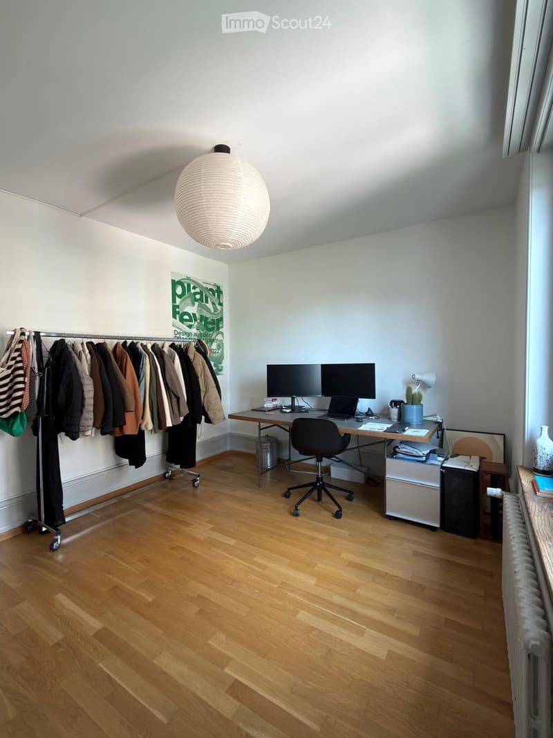 Möblierte 4-Zimmer-Wohnung in Zürich Kreis 4 zur Untermiete (1)
