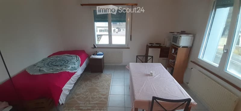 Zu vermieten möbliertes Zimmer im Sentier (2)