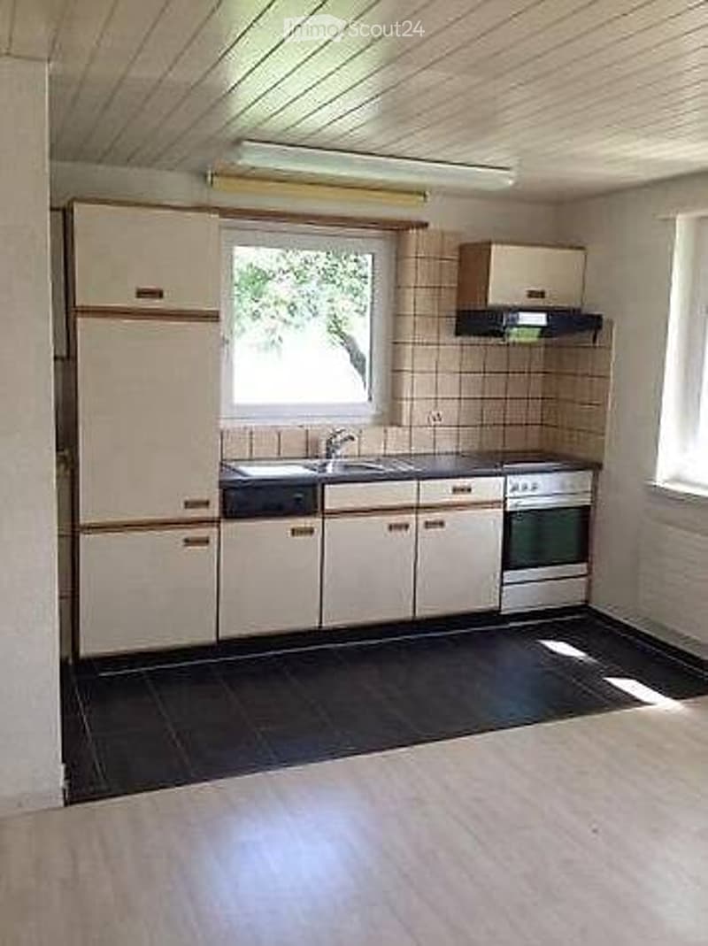 Studio in affitto dal 01.09.2026 per 700.- al mese (2)