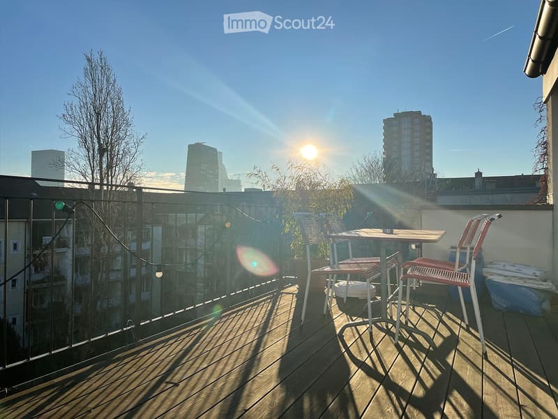 Sunny loft attic apartment including workspace & rooftop terrace (5)