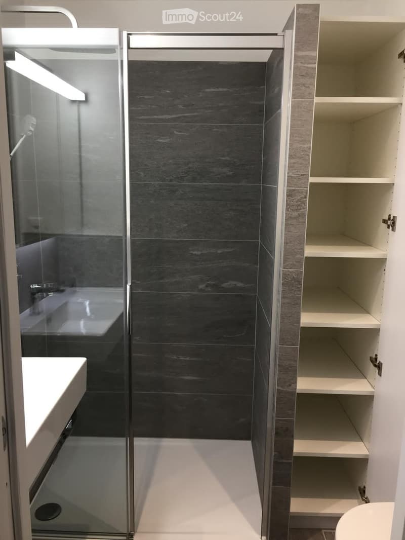 Elegante kleine Wohnung mit Gemeinschaftsgarten und Pool (3)