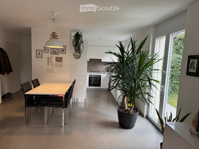 Arbedo 3.5 Zimmer Wohnung im EG mit Terrasse und Garten (1)