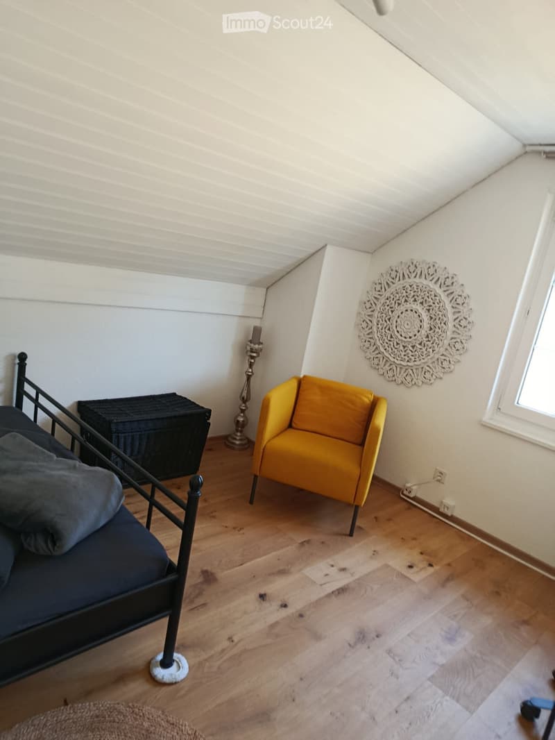 Pour une chambre partagée pour femme dans une maison individuelle à Lommiswil SO (2)