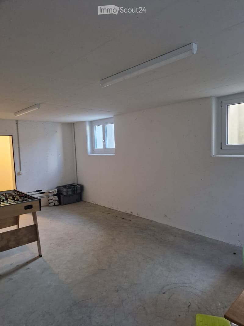 Espace hobby lumineux (25,5 m²) à louer à Wauwil (1)