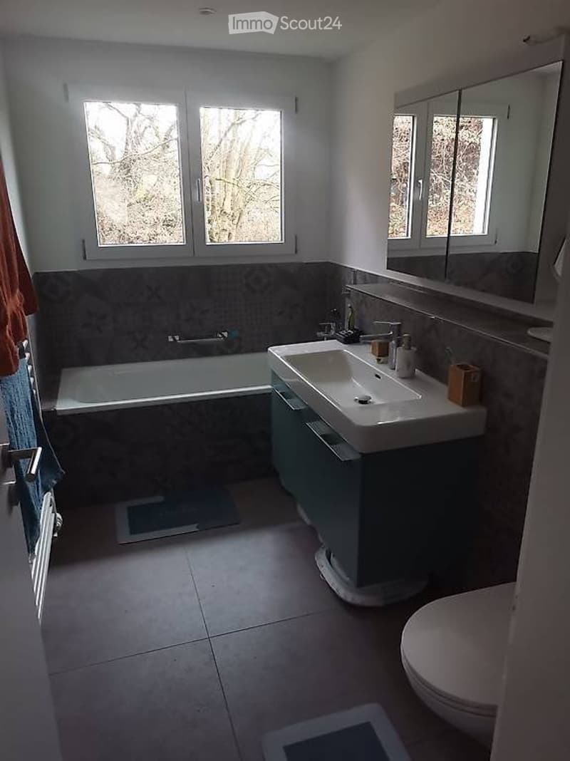 Chambre en colocation dans une maison de résidence luxueuse - connexion aux transports en commun vers Lucerne (2)