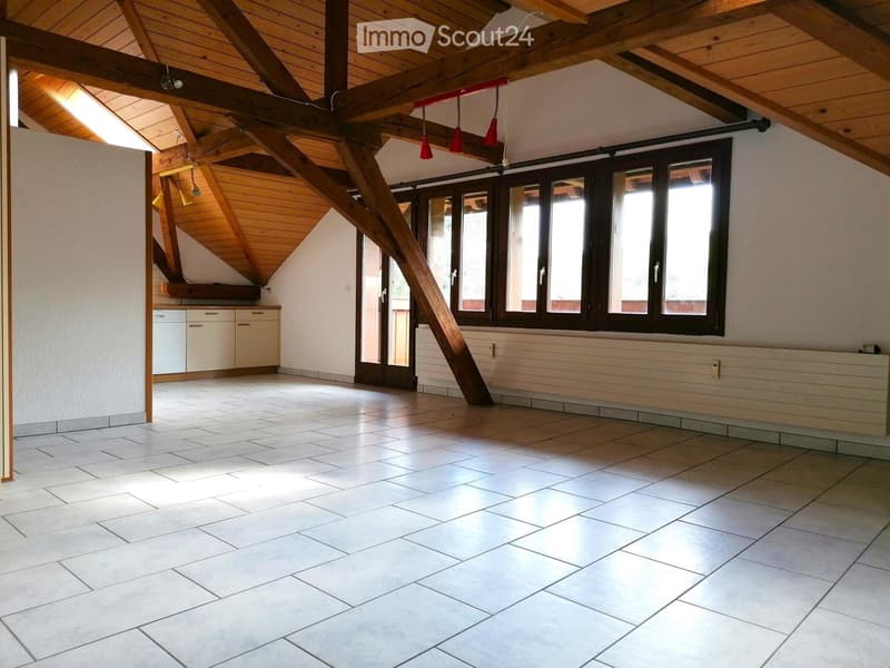 Appartamento mansardato di 4,5 locali con vista mozzafiato e stanza hobby (9)