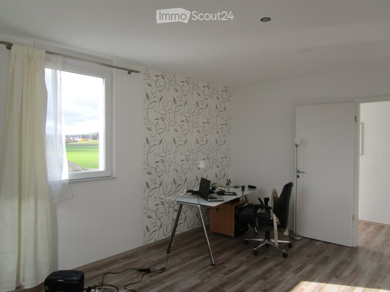1 Zimmer-Küche-Bad-Balkon, Stellplatz warm in der Schweiz (1)