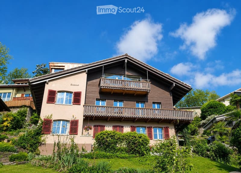 Helle, renovierte 5-Zimmer-Wohnung mit Seesicht (1)
