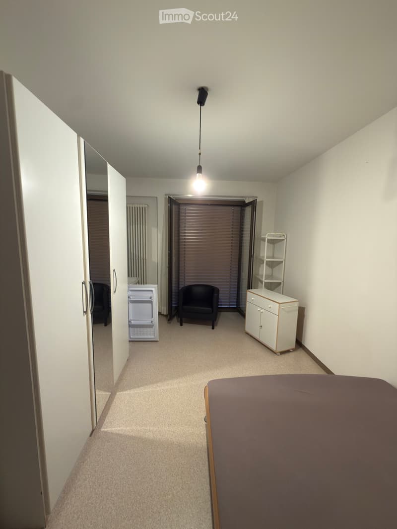 Möbliertes Zimmer im Zentrum von Minusio (4)