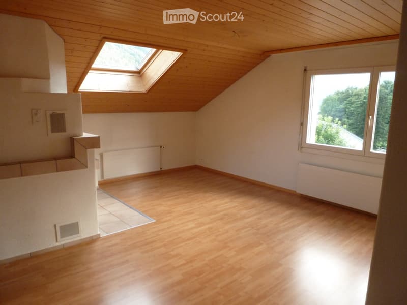 Gemütliche und günstige 3.5 Zimmer Dachwohnung in Bürglen UR (1)