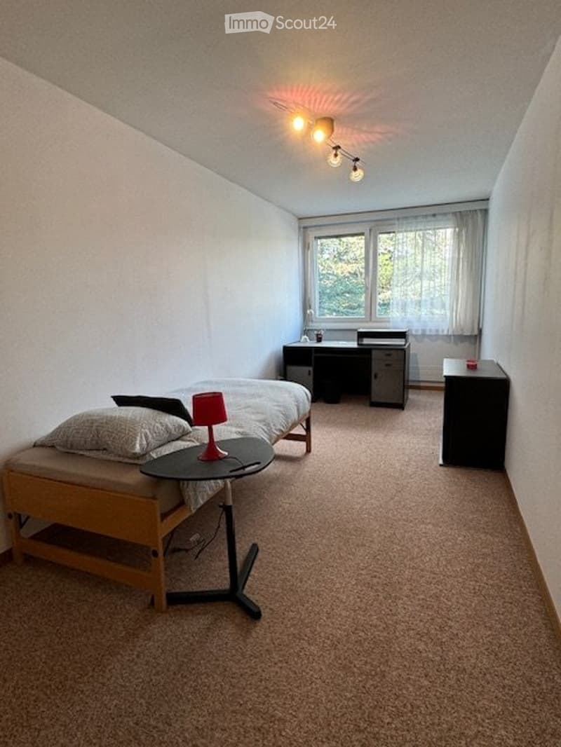 Room in bright apartment in Gland - Available (4)