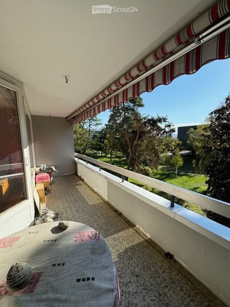 Room in bright apartment in Gland - Available (5)