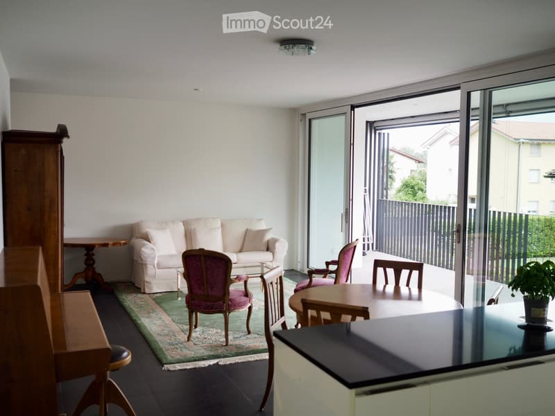 Appartement lumineux et calme de 3.5 pièces à Losone avec balcon (3)