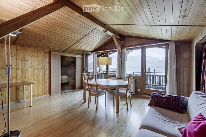 Gemütliche Dachwohnung, Sicht auf Thunersee und Berner Alpen (2)