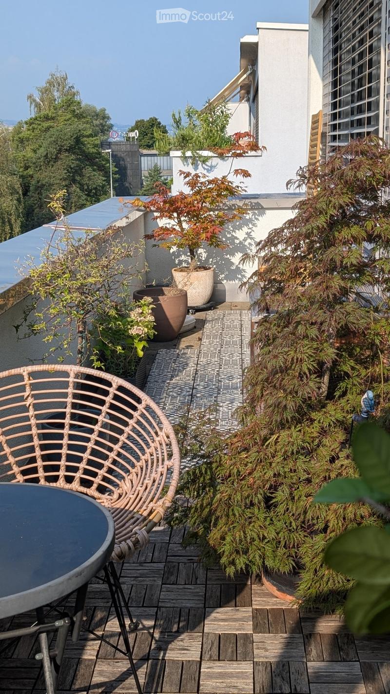 3.5 Zi Attikawohnung ab 1.10. - Blick auf Berge und Seen (2)