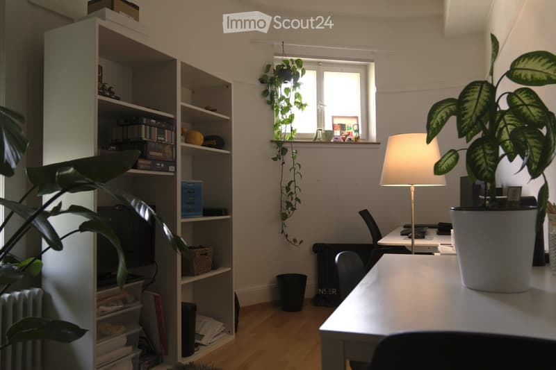 Befristet: Möblierte 4-Zimmer-Altbauwohnung in St Gallen (2)