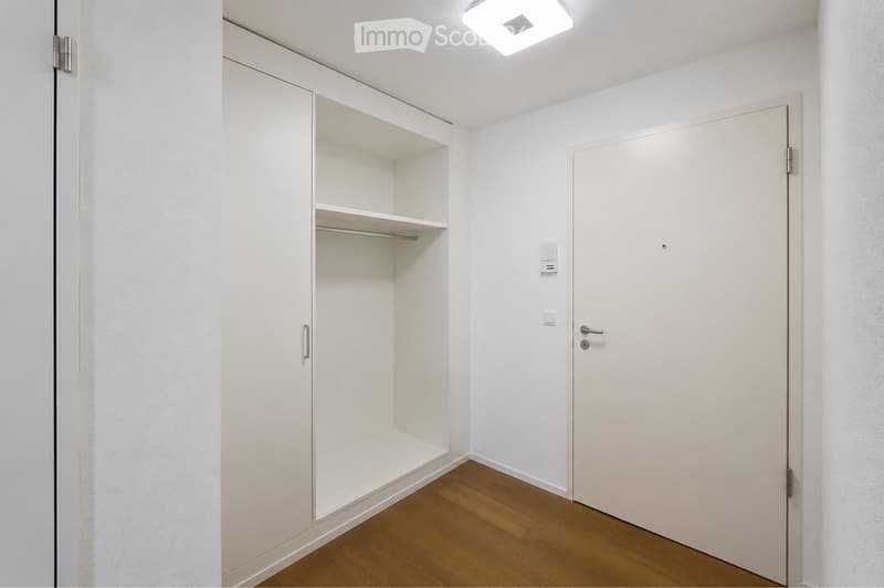 Zentrale moderne Wohnung in Suhr (3)