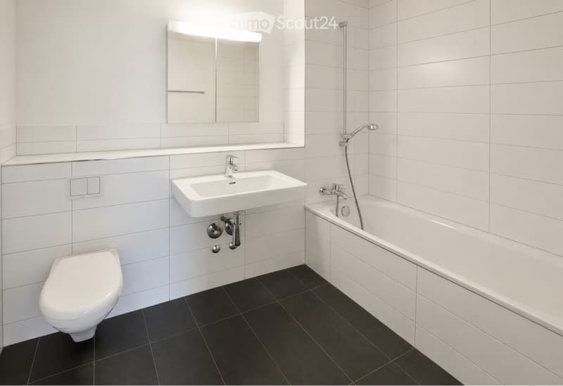 Zentrale moderne Wohnung in Suhr (5)