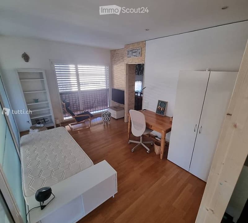 Looking for female flatmate / Cerco coinquilina (1)