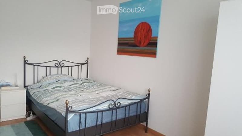 Camera in un appartamento condiviso di 3 persone, 15 minuti a HB ad Adliswil (1)